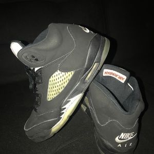 Jordans Retro 5 boys size 6.5